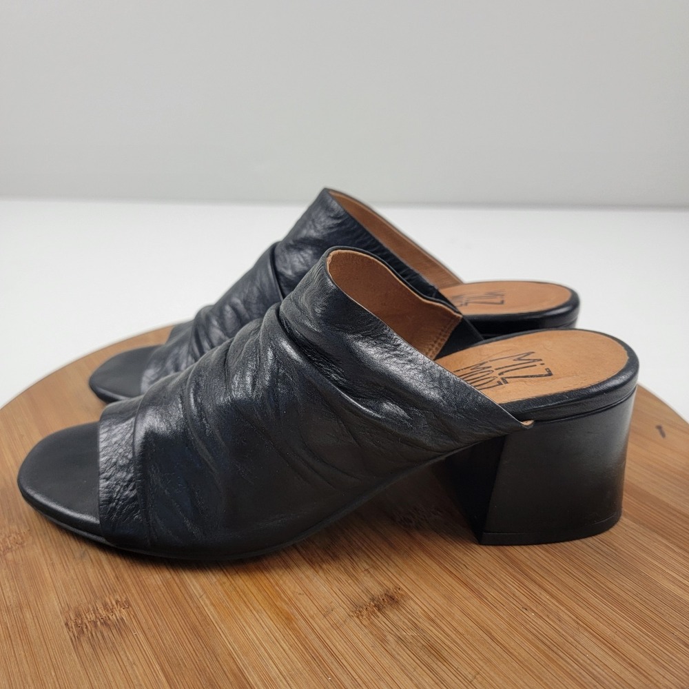 Miz Mooz Ainsely	Black	 Leather Block Heel Womens Sz EU 38 US 7.5